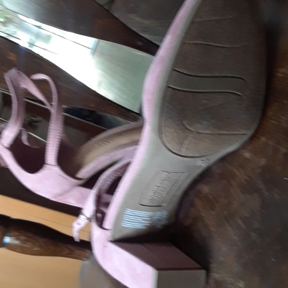 Cute pink heels - Picture 5 of 5